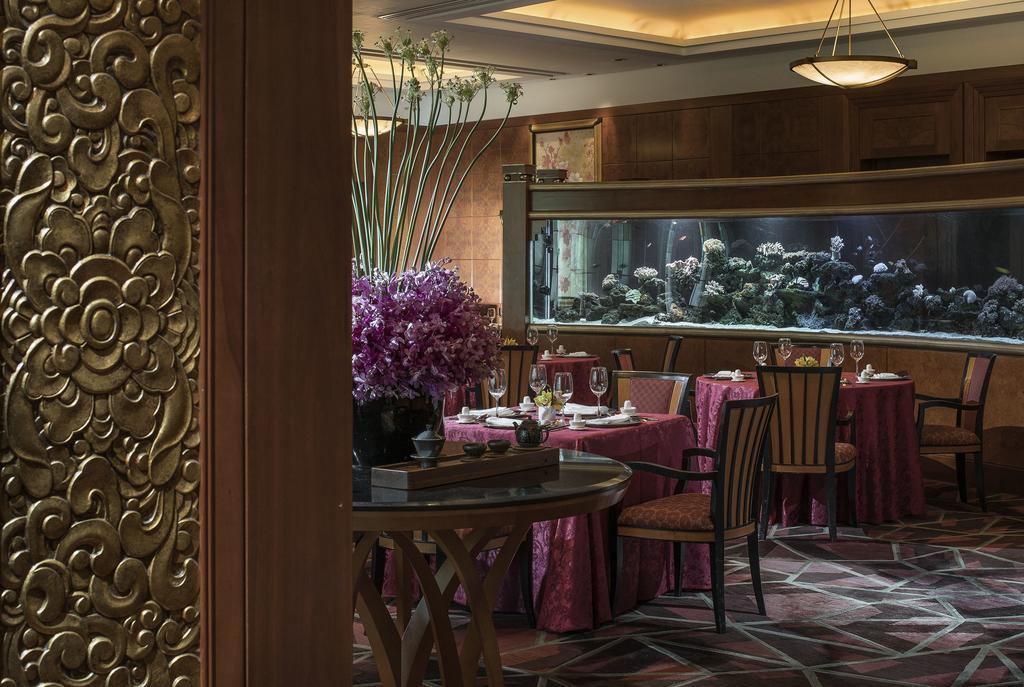 Four Seasons Hotel Shanghái Exterior foto